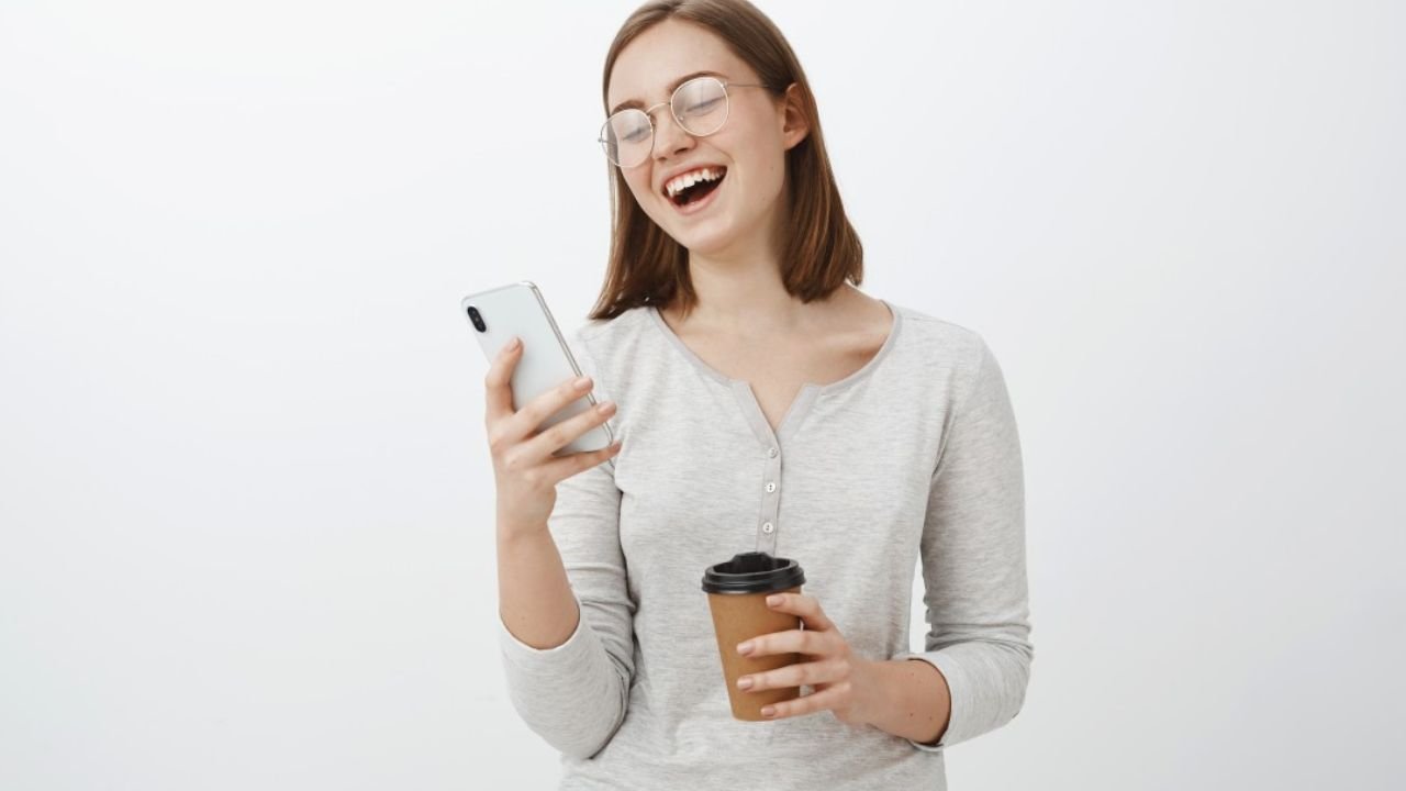 Digital Culture as a Tool of Political Resistance Memes, Hashtags, and Viral Content