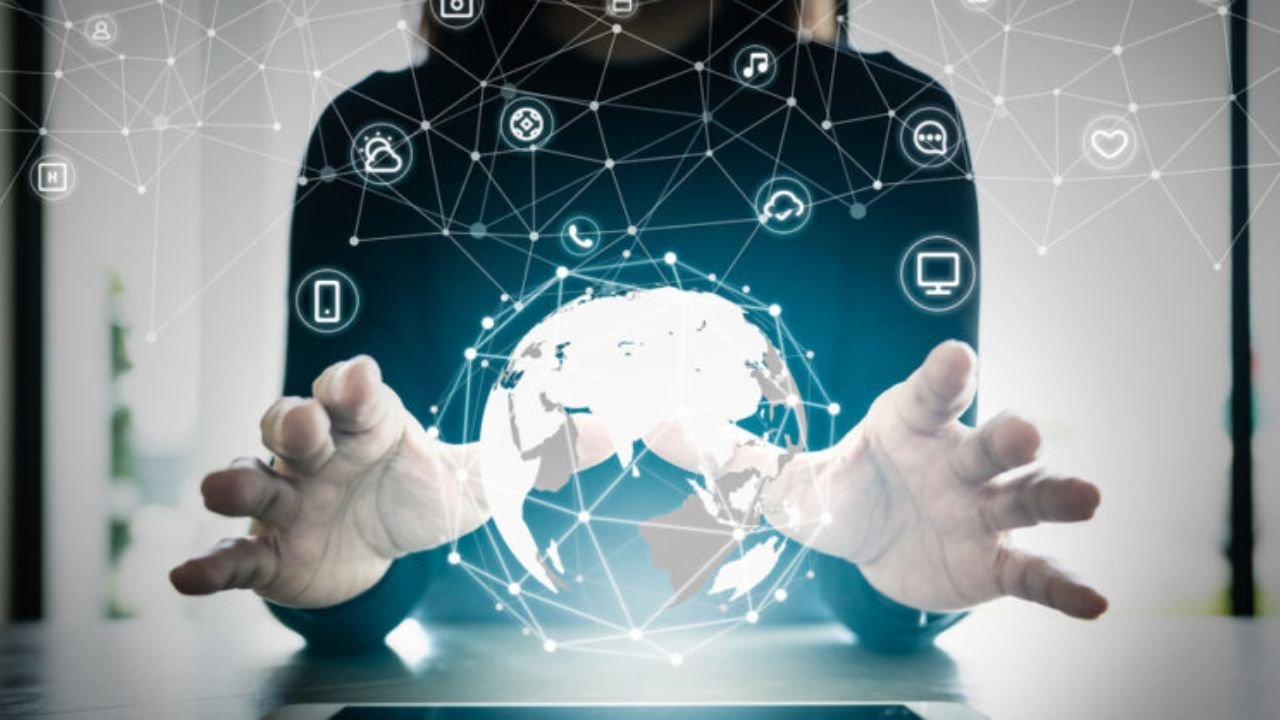 Revolution in the Digital Age New Tactics for a New World